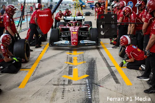 lewis-hamilton-ferrari-cota-2025-donderdag-3