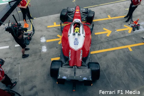 lewis-hamilton-ferrari-zaterdag-australie (2)