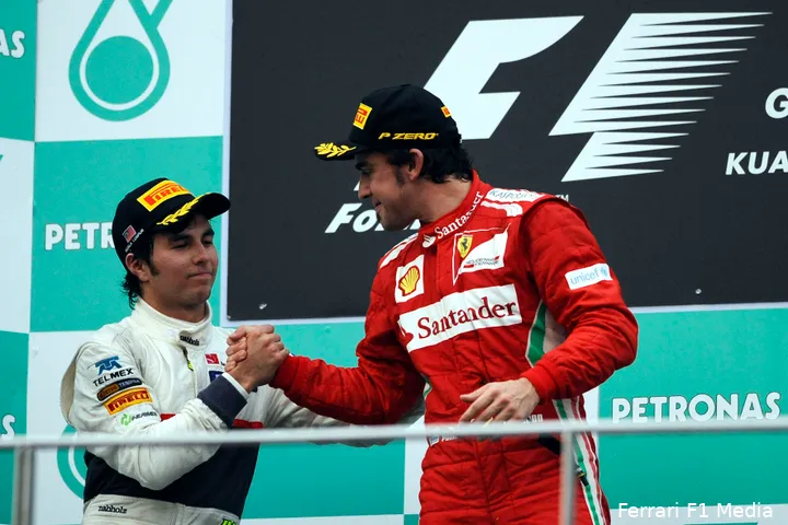 sergio perez fernando alonso podium maleisie 2012