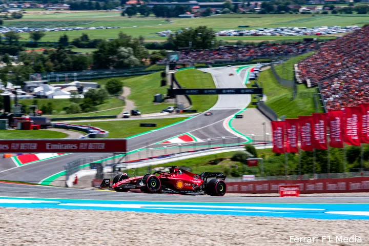 Charles
Leclerc in actie, kwalificatie GP Oostenrijk 2022 op de Red Bull Ring (Foto:
Ferrari F1 Media)