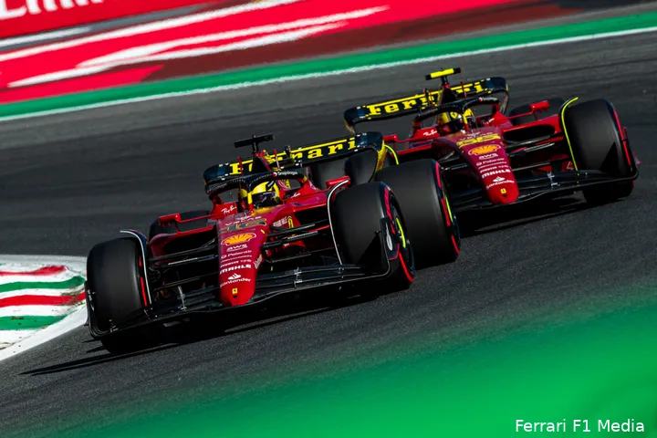 Carlos Sainz en Charles Leclerc tijdens de kwalificatie, Grand Prix van Italië 2022, Monza (Foto:
Ferrari F1 Media)