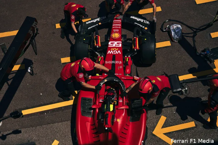 Sainz was des duivels tijdens de Grand Prix van Monaco en uitte zijn frustratie over de boordradio (foto: Ferrari F1 Media)