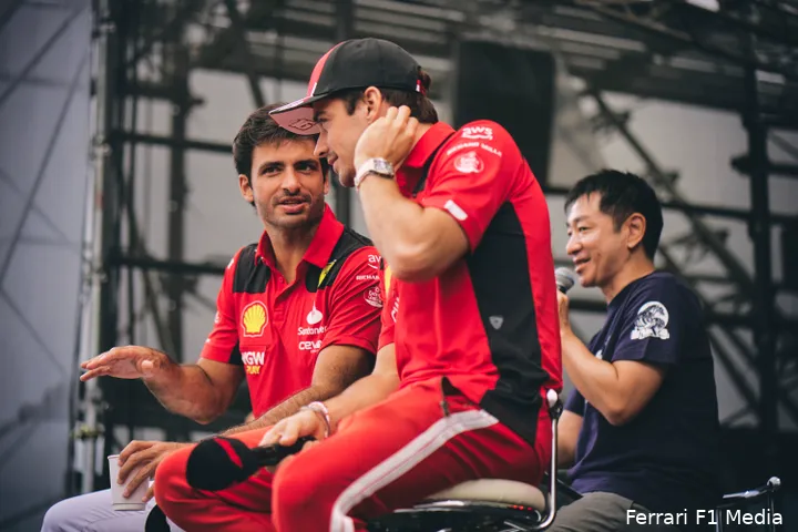 In Monza en in Singapore stond Sainz in de spotlights. (Foto: Ferrari F1 Media)