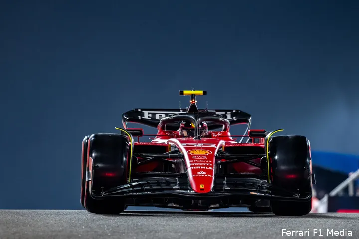 carlos sainz ferrari abudhabi