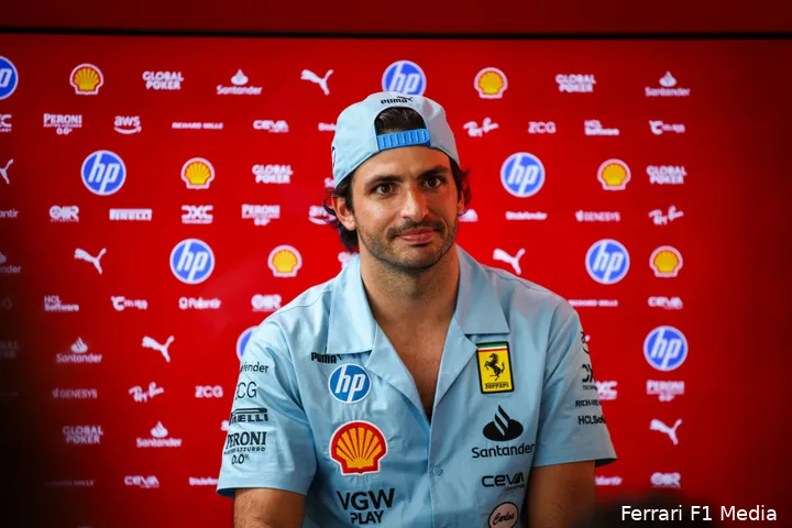 carlos sainz media dag miami ferrari
