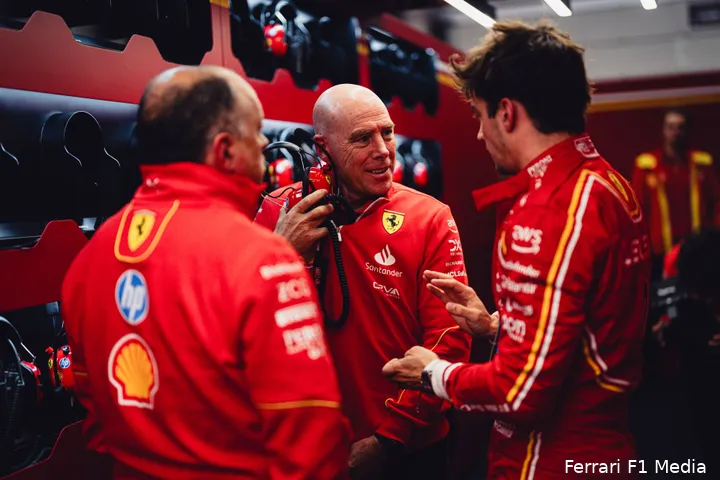 charles leclerc ferrari silverstone zondag race 2024 jock clear fred vasseur