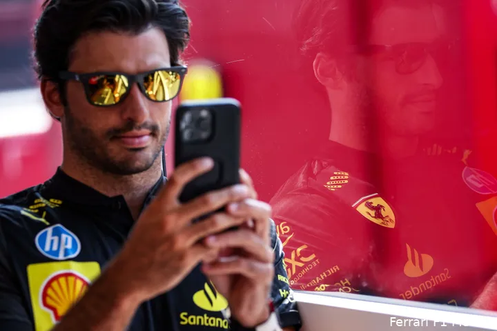 Sainz maakt volgend jaar de overstap van Ferrari naar Williams.