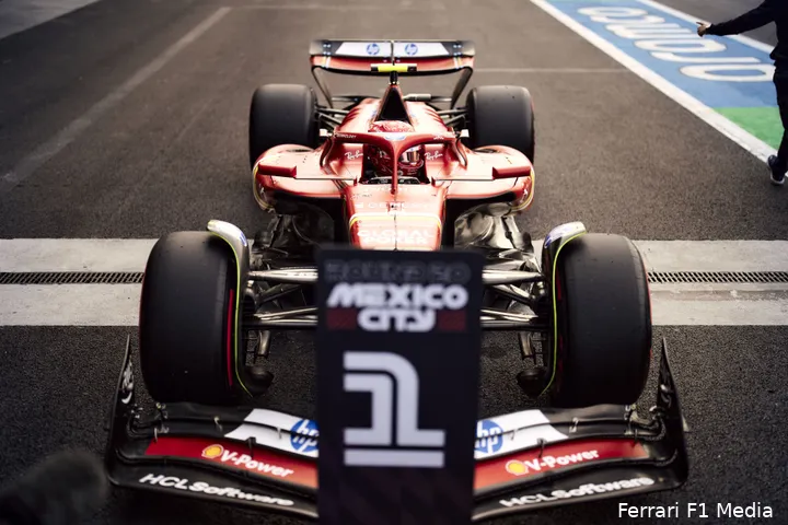 Sainz na het veroveren van pole.