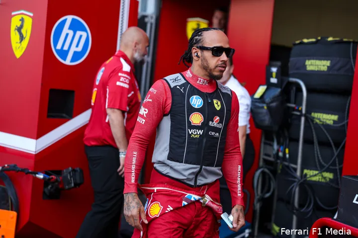 <i>Hamilton was relatief langzaam en hielp Verstappen zo.</i>