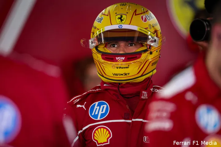 Hamilton start voor Leclerc, op P7.