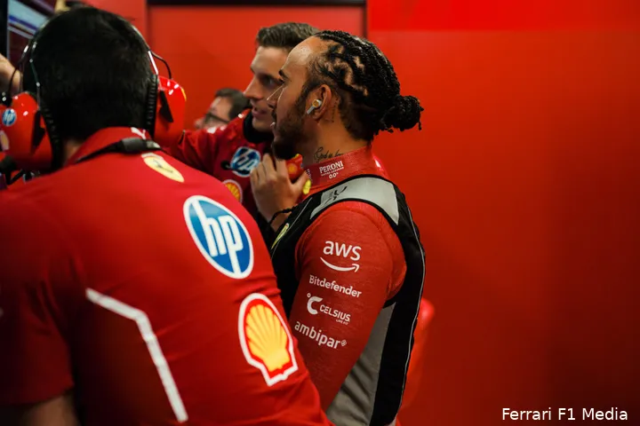 <i>Ferrari lijkt haar coureurs niet serieus te nemen.</i>