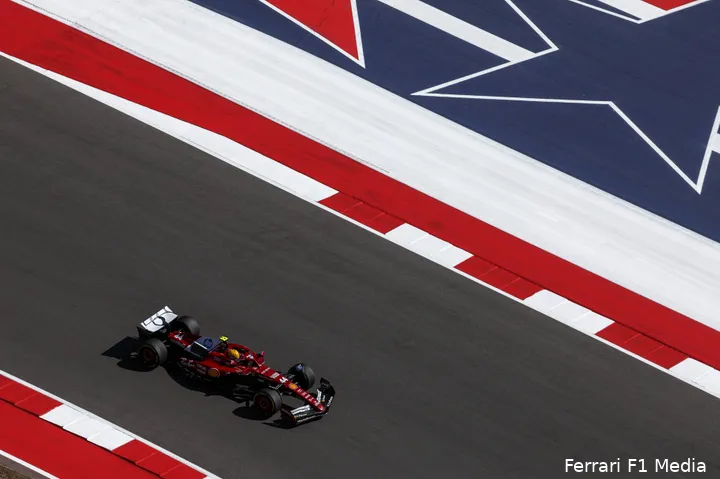 Hamilton-Ferrari-zaterdag-austin-4251018_R19_USA_DP_AV3_8234_2f9bacd6-9f16-4ec5-b832-3d8712df2c67