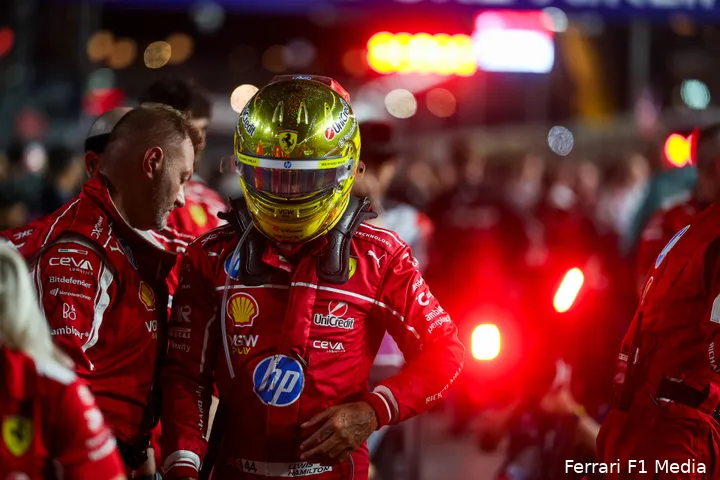 lewis-hamilton-ferrari-gp-singapore-2025-zondag