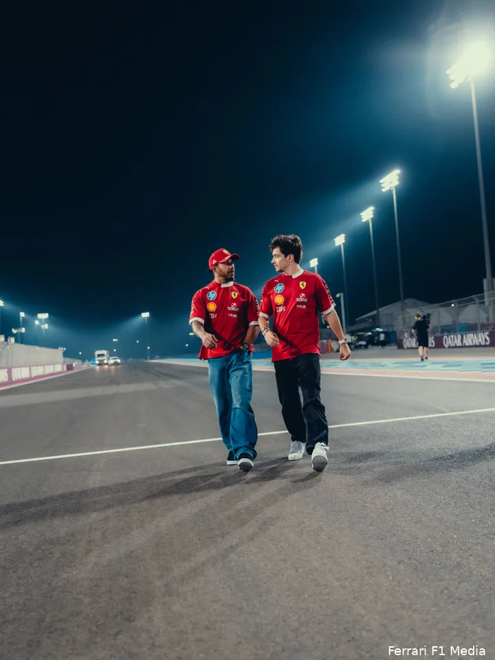charles-leclerc-lewis-hamilton-ferrari-gp-qatar-2025-zondag