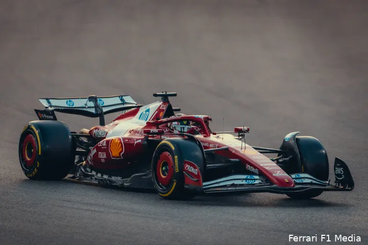 charles-leclerc-ferrari-gp-abu-dhabi-2025-zondag-2