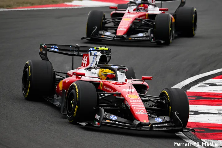_Hamilton-Leclerc-Ferrari14-china-gp-2026-race_2ce8777f-9456-42aa-98f5-3fb26f84ead4