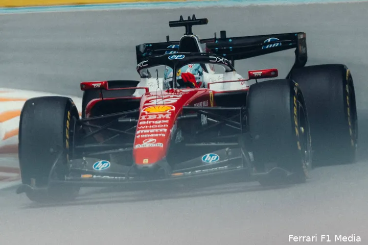 Leclerc-08-miami-gp-2026-race_7ea5e67b-9c72-48ec-8f59-ff9c5fd1b397