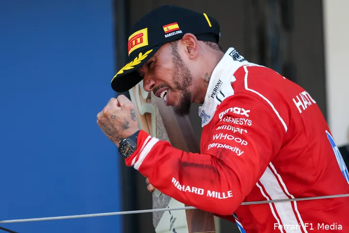 lewis-hamilton-ferrari-gp-barcelona-catalonie-2026-zondag-podium-4
