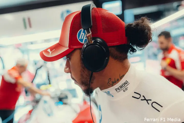 lewis-hamilton-ferrari-gp-hongarije-2026-vrijdag