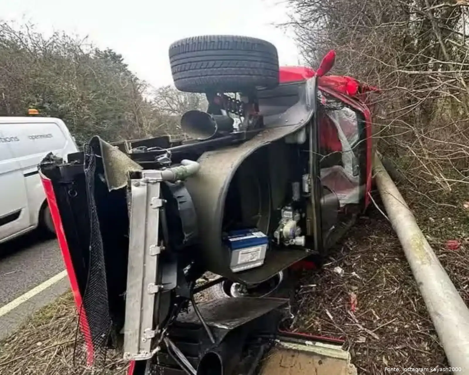 ferrari f40 distrutta uk