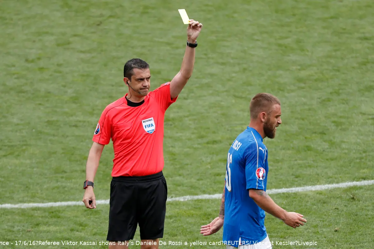kassai ammonisce de rossi italia