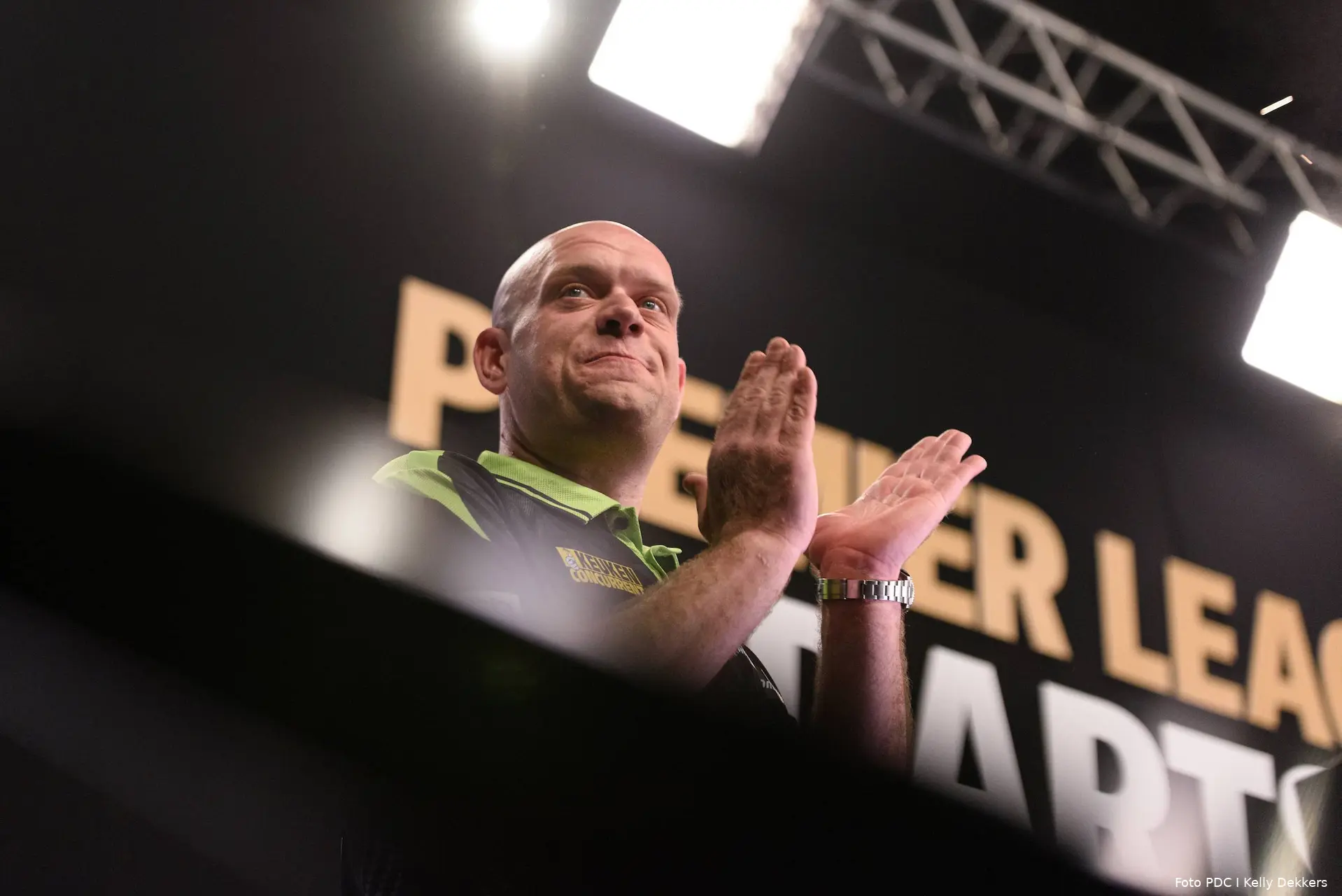 2026PremierLeagueNight11_van Gerwen01