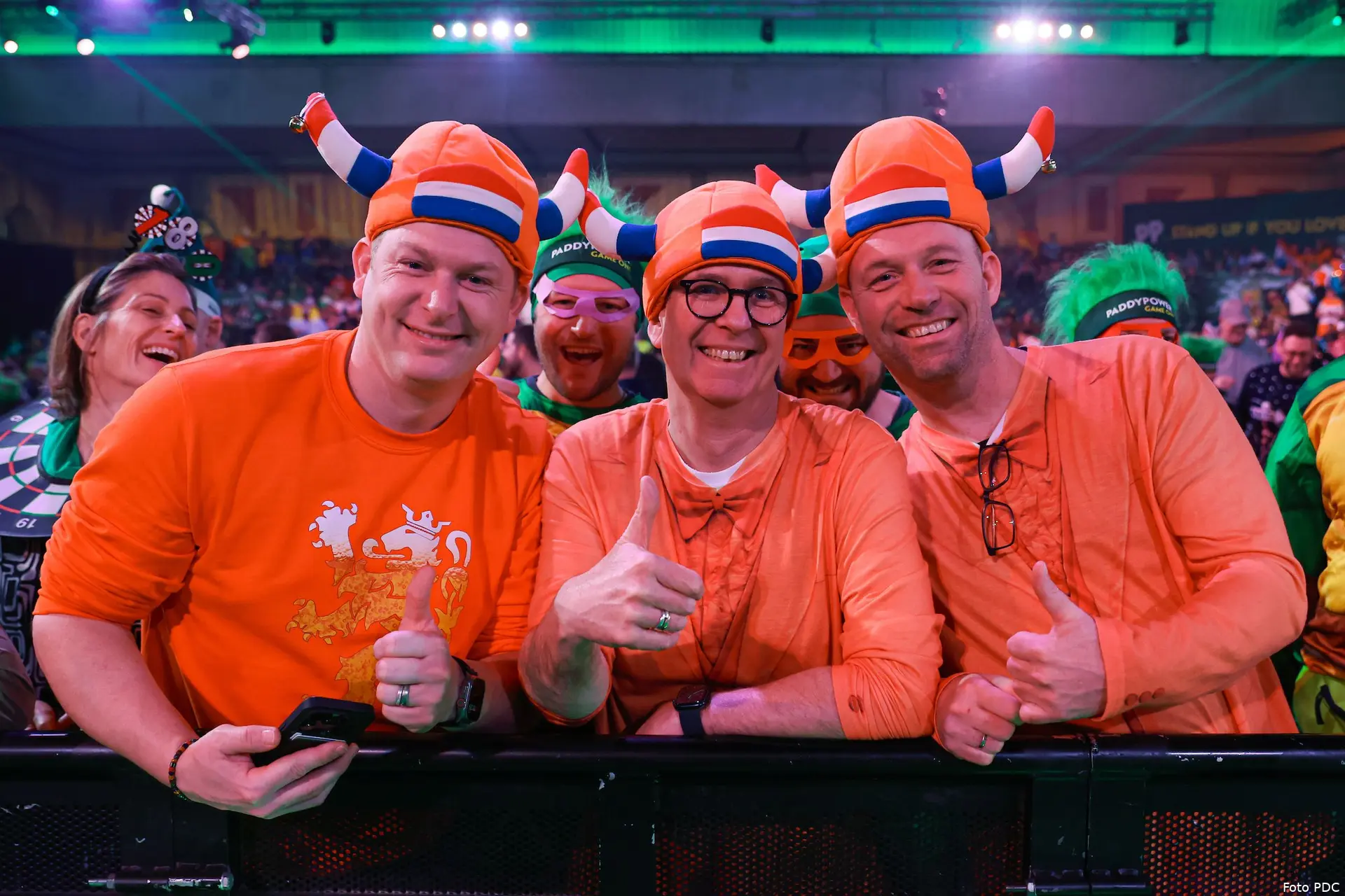 2024wcr3 day12 fans02