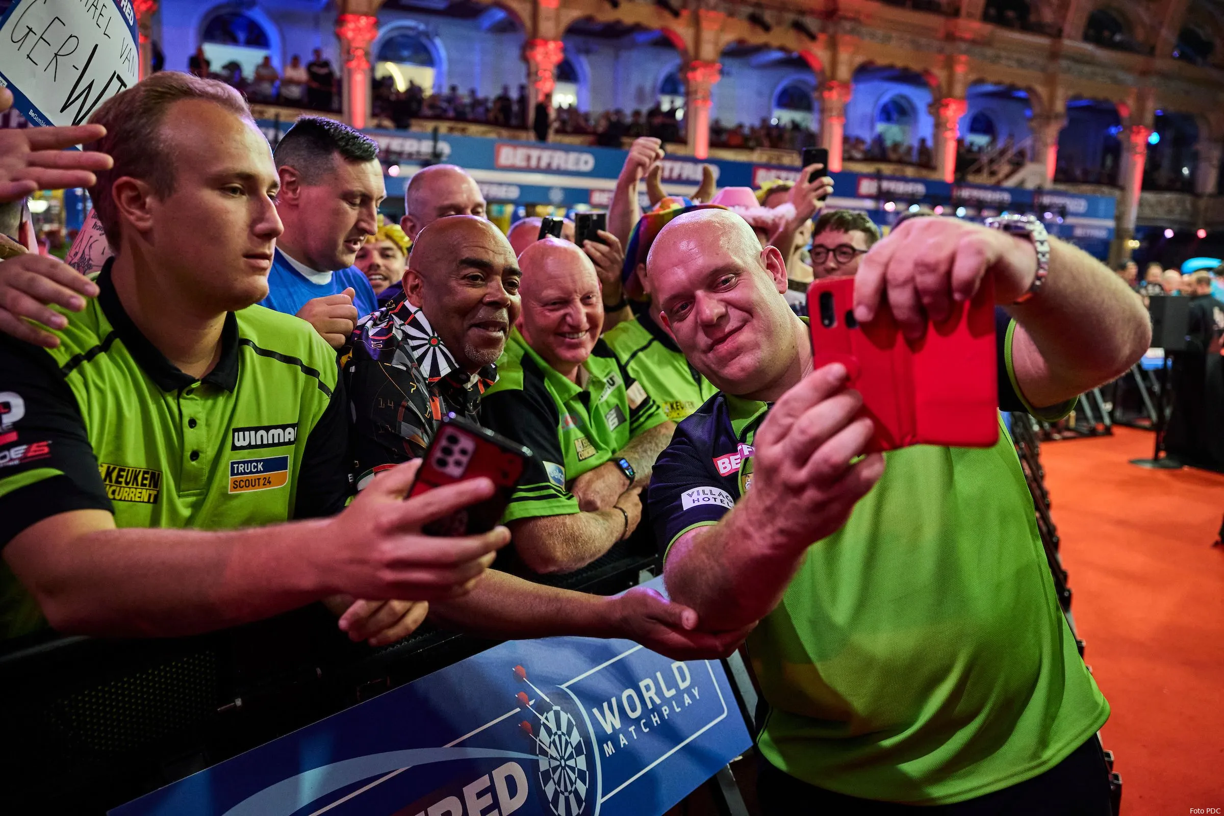michael van gerwen 190724 124