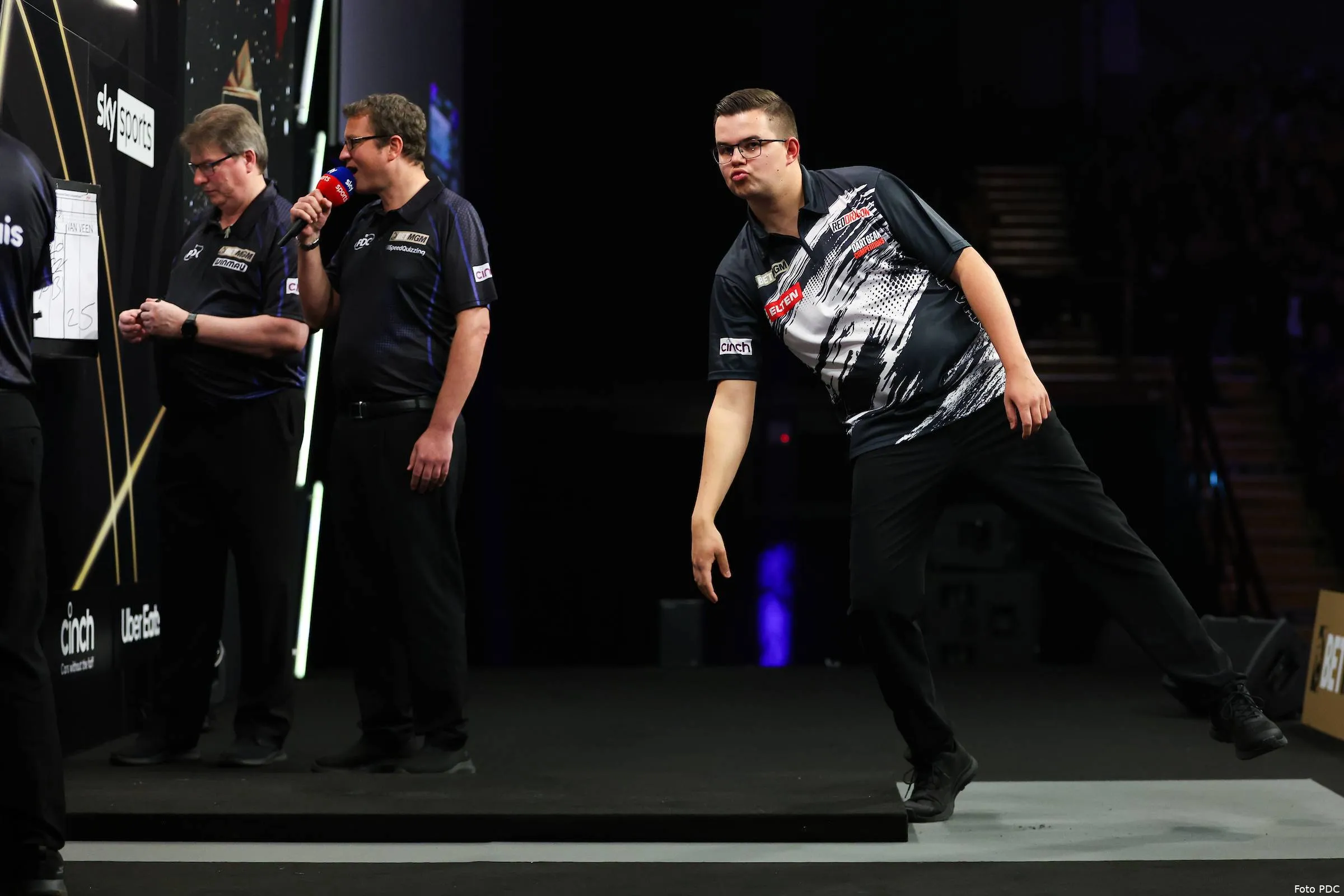 2026PremierLeagueNight1_SF_VanVeen08