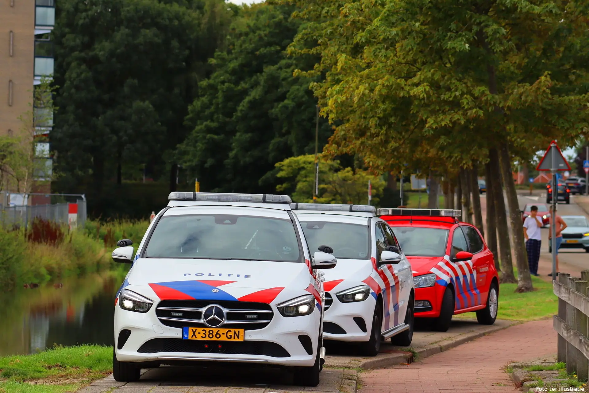zoekactie in water waddinxveen