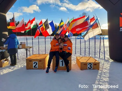 Hele Tartok Team op het podium