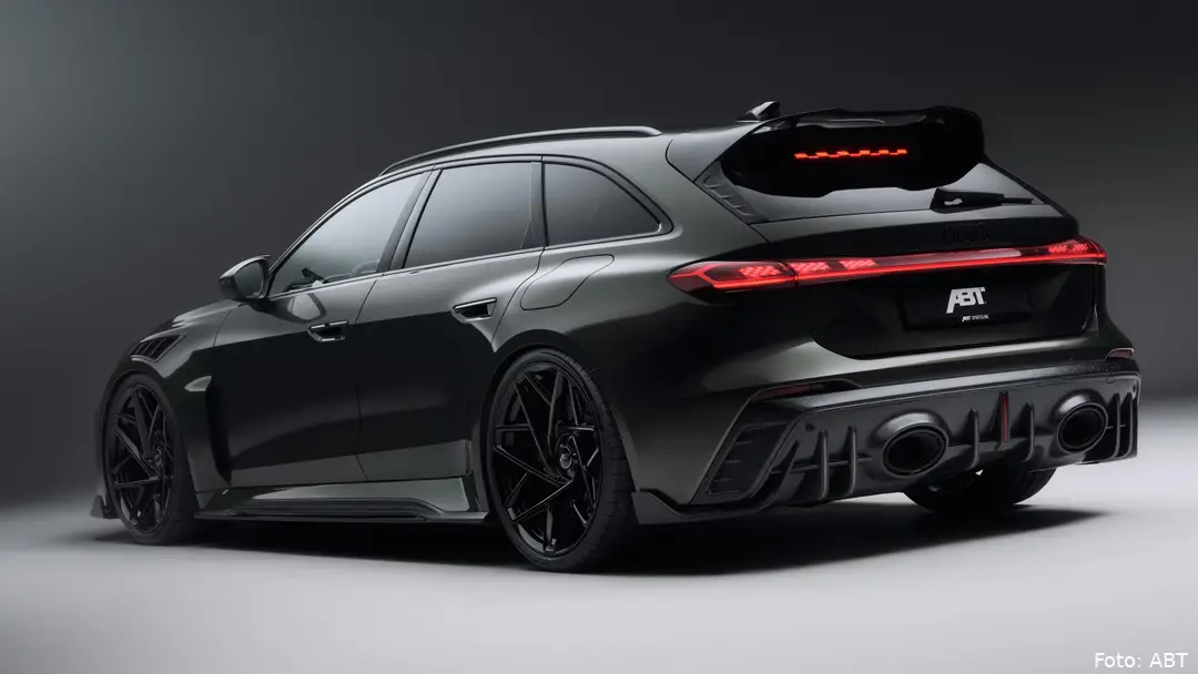 Audi-RS-5-ABT-RS5-R-720-pk-carbon-camouflage-achteraanzicht