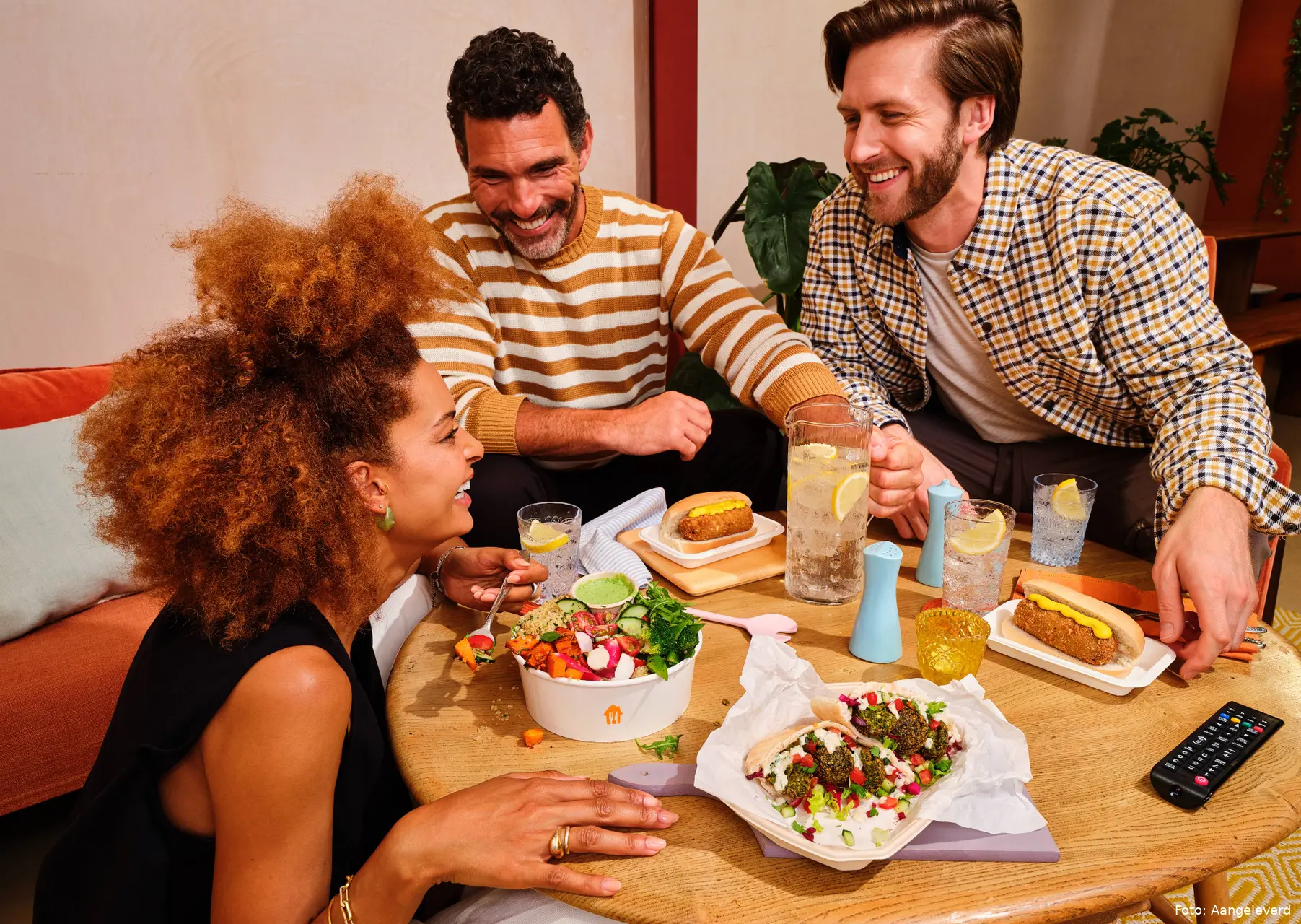 copy of lifestyle srgb all 2024 food trends dutch lunch friends exp oct2027