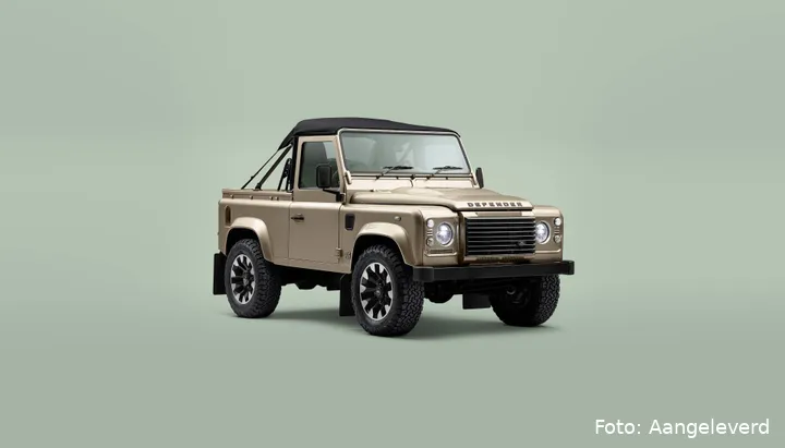 1326 sc hp lrclassic v8 softtop hero 03 front34 v3a