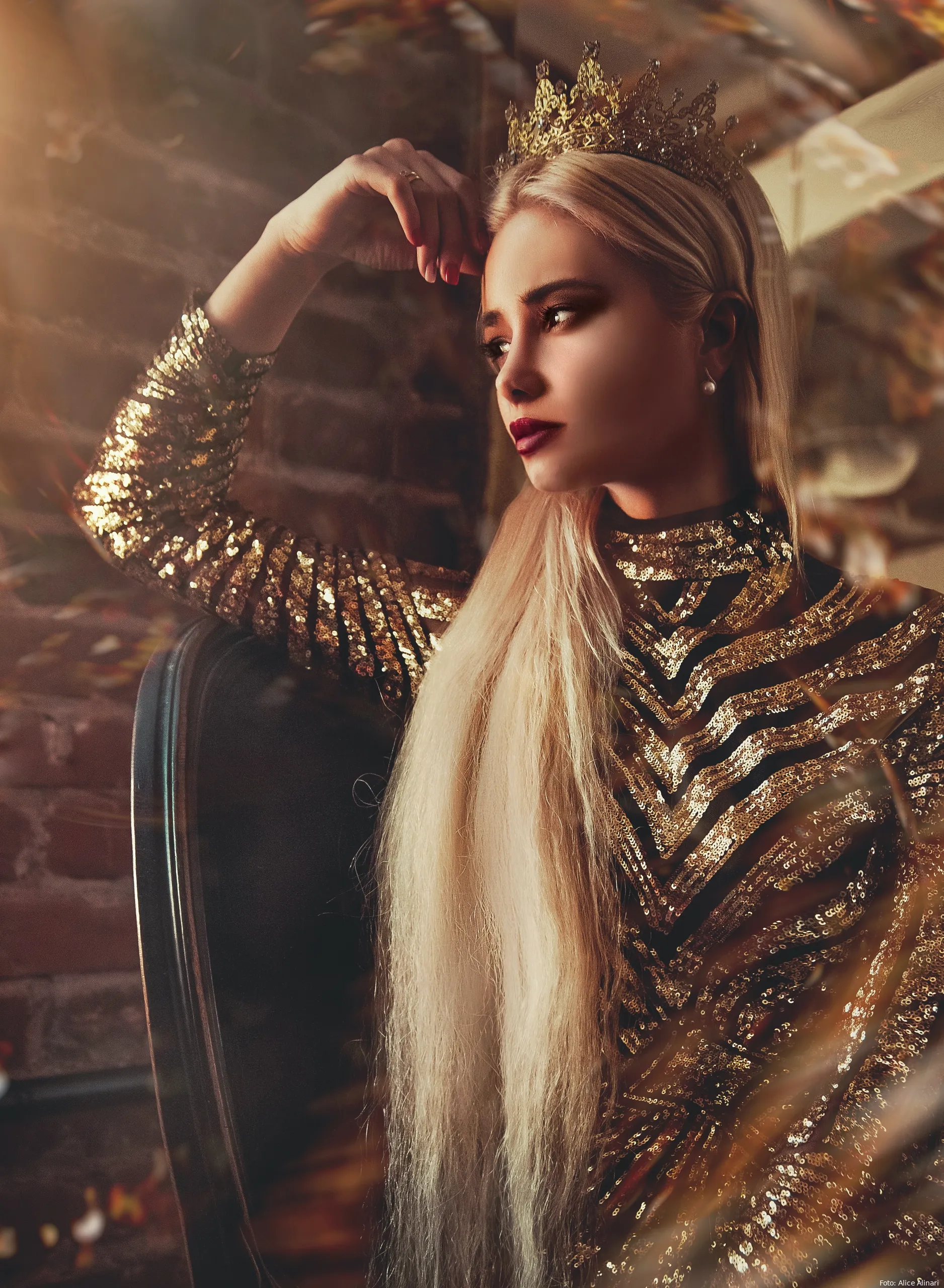 alice alinari x4fdm3hwva8 unsplash