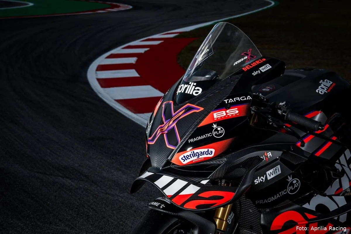 aprilia-rsv4-x-gp-soldout