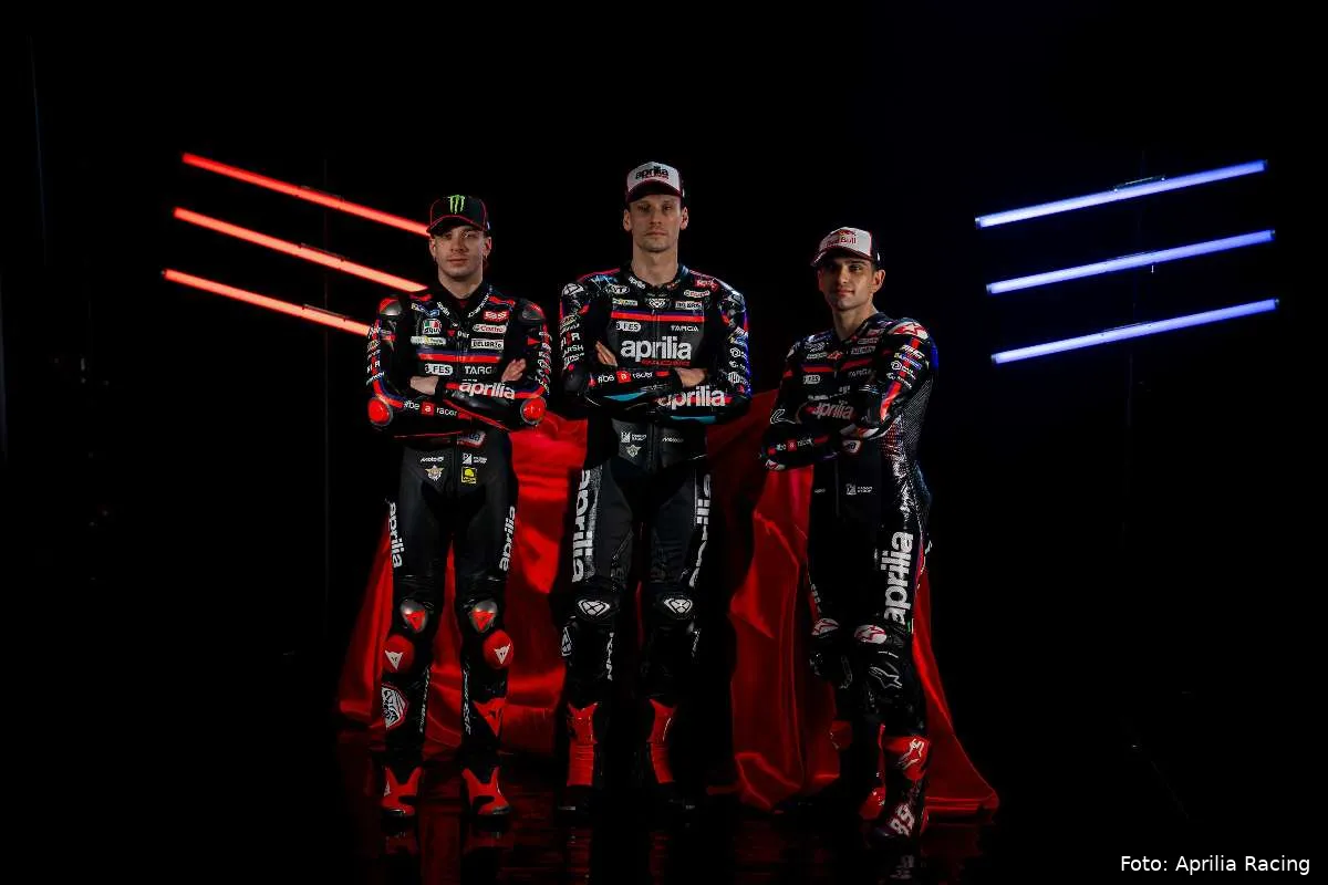 Jorge Martin con Lorenzo Savadori e Marco Bezzecchi piloti Aprilia MotoGP