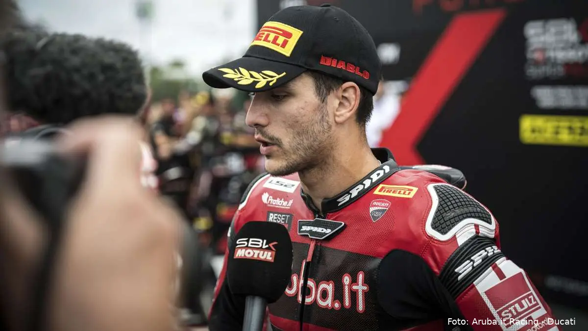 Iker Lecuona pilota Ducati Superbike a Magny-Cours, Francia