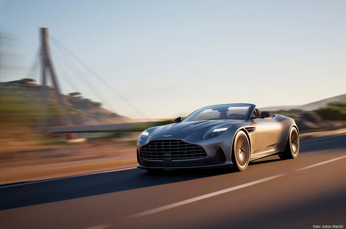 aston martin db12 volante 13