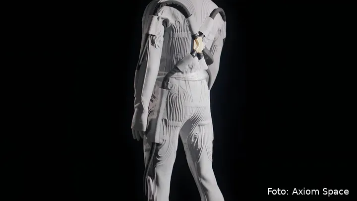 Landscape_Standard-Axiom Space_Prada_LCVG Reveal_01