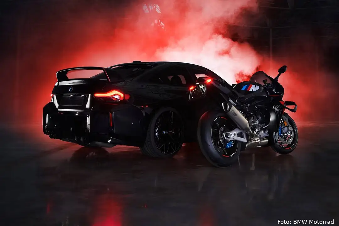 https___hypebeast.com_image_2026_04_28_bmw-m2-coupe-rr-edition-joins-s-1000-rr-duo-2
