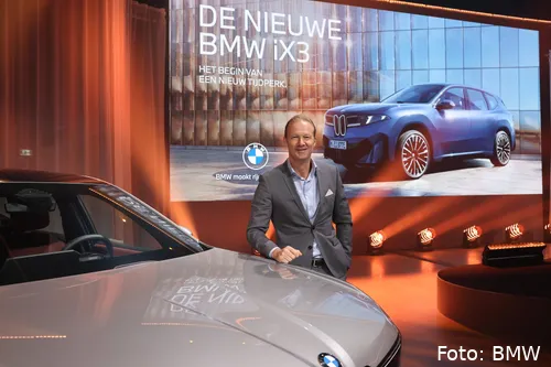 P90623946_highRes_bmw-ix3-exclusieve-p