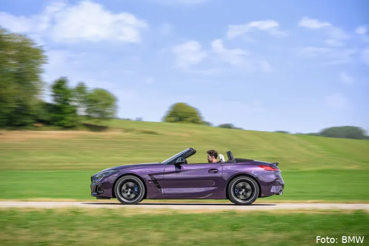 P90479475_highRes_bmw-z4-m40i-09-2022
