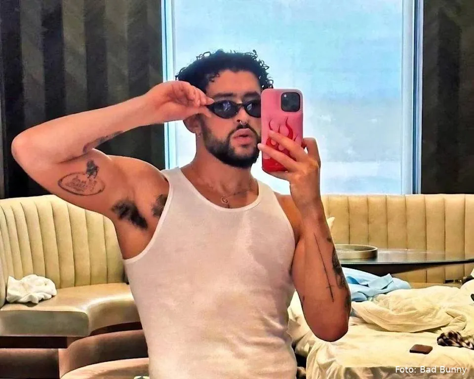 bad bunny sellfie
