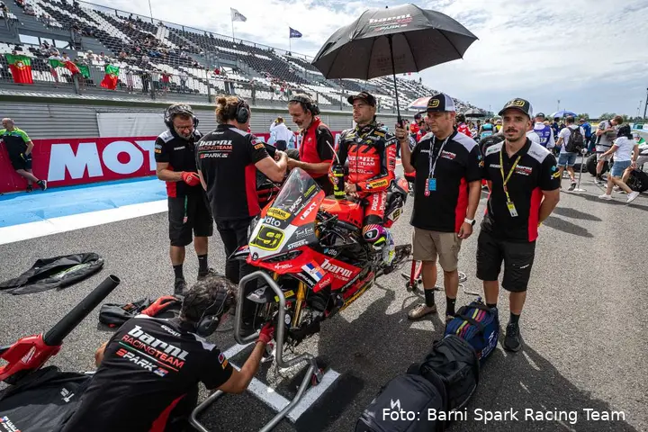 Alvaro Bautista on Barni's Ducati on the Superbike grid at Magny-Cours, France