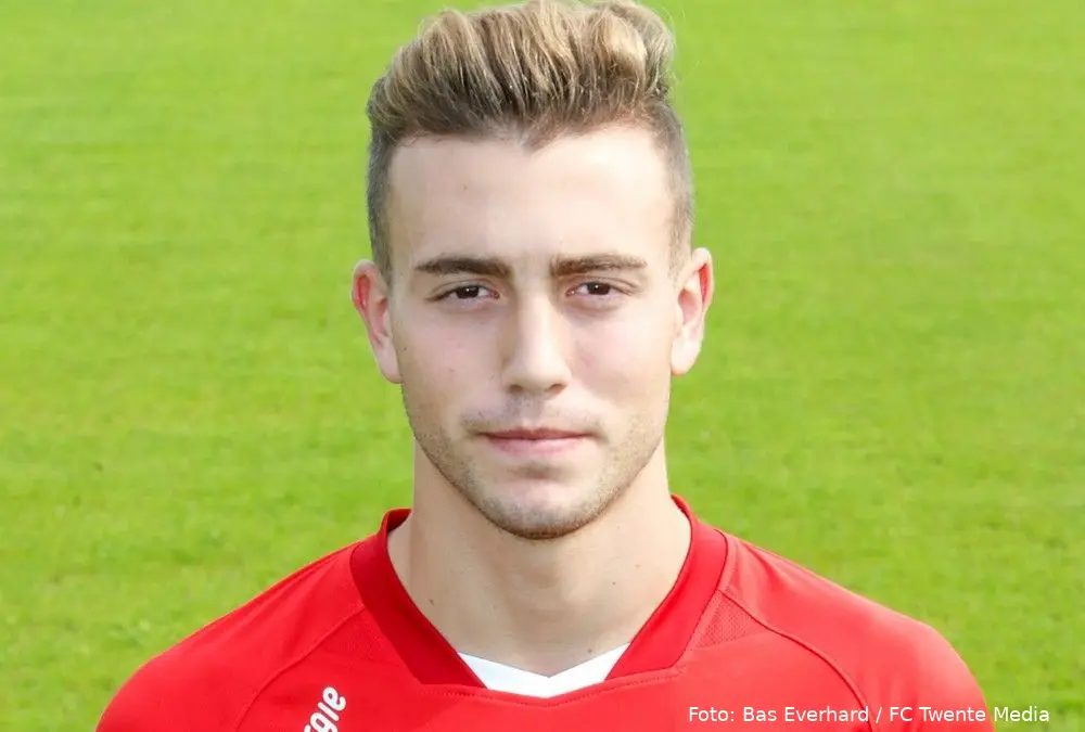oroil busquets shirt presentatie fc twente