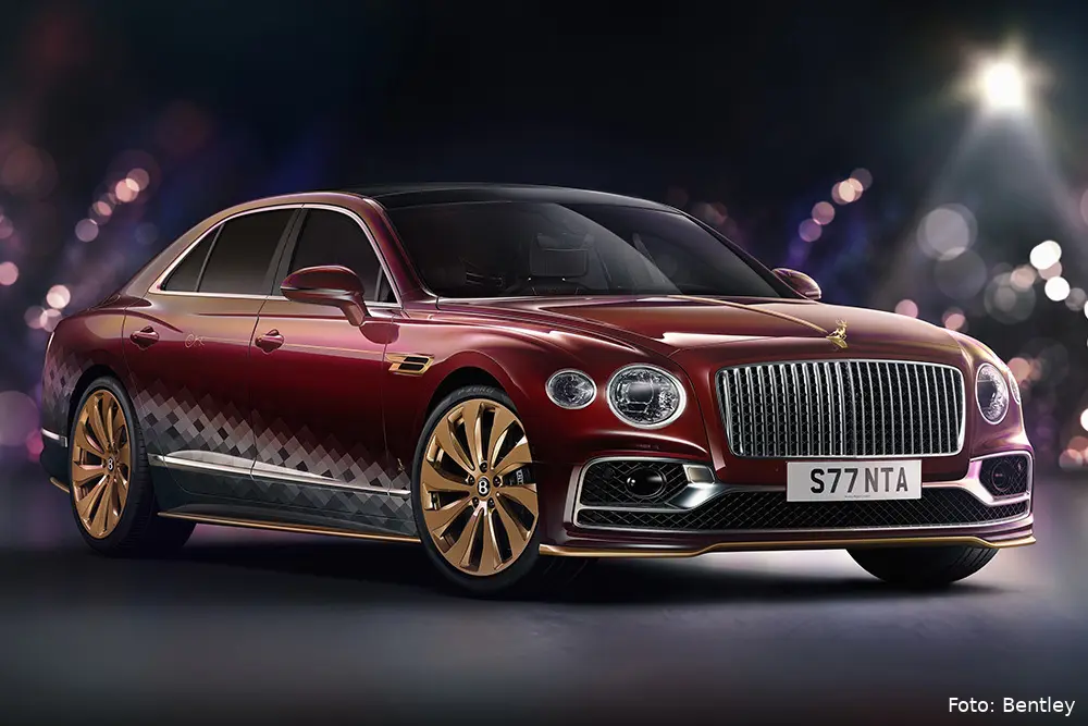 bentley the reindeer eight flying spur v8 0 hero