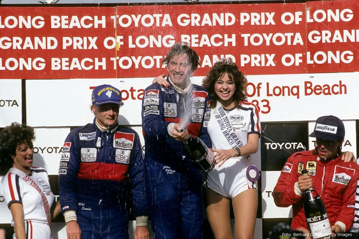 <i>John Watson efter sin sensationelle sejr på Long Beach-banen i 1983.</i>