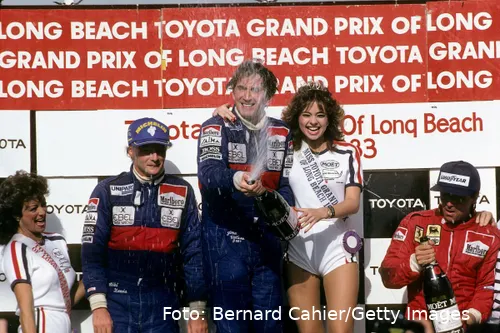 <i>John Watson efter sin sensationelle sejr på Long Beach-banen i 1983.</i>