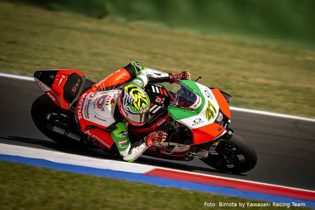 Axel Bassani guida la Bimota nelle prove WorldSBK in Emilia Romagna